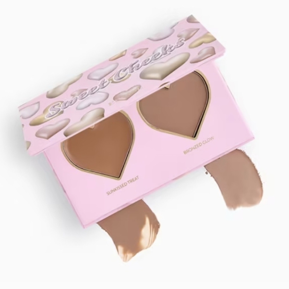 Eloise Sweet Cheeks Heart Palette in Sunkissed Treat & Bronzed Glow NEW IN BOX
